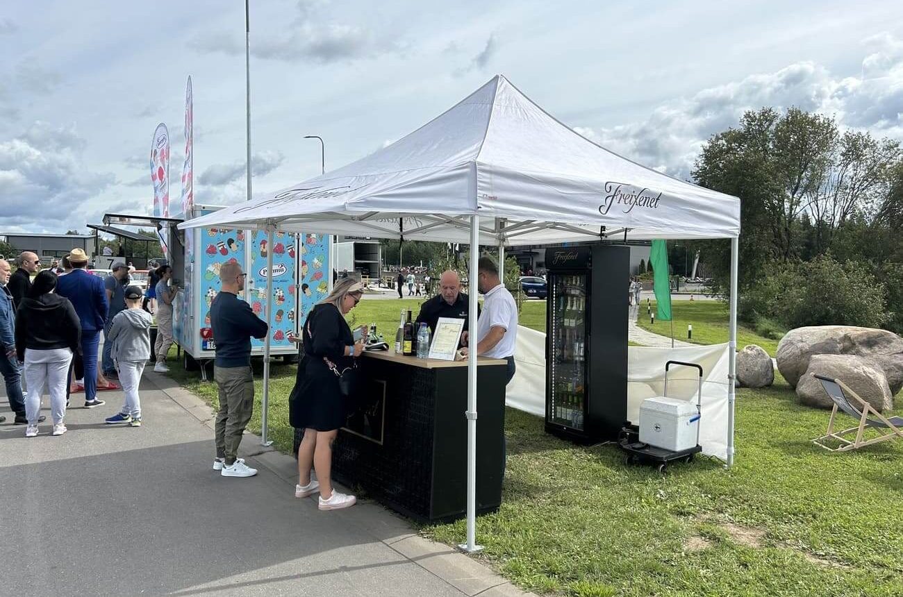 markisga pop-up tält